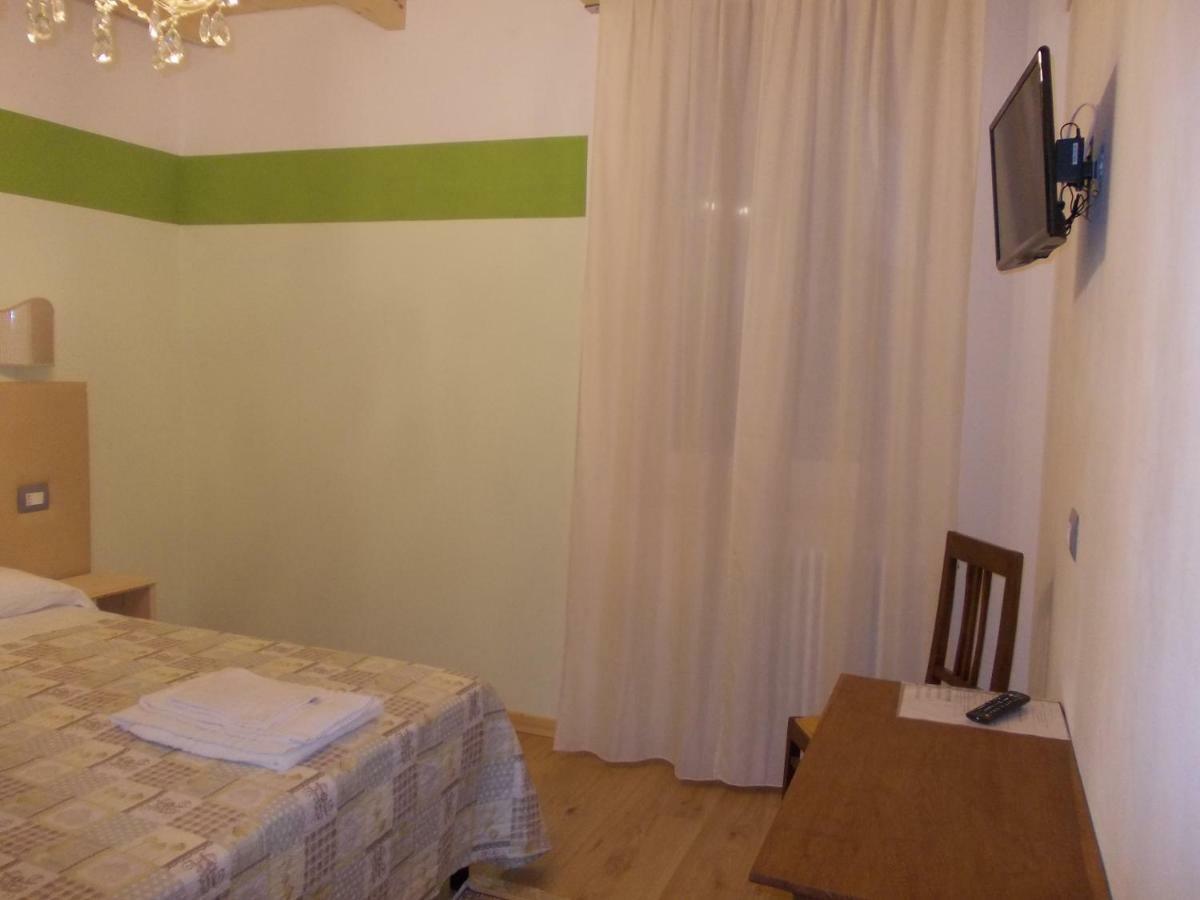 Romagnoli 36 Hotell Verona Exteriör bild